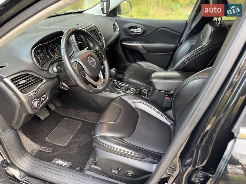 Внедорожник / Кроссовер Jeep Cherokee 2018 в Днепре фото 19 Внедорожник / Кроссовер Jeep Cherokee 2018 в Днепре