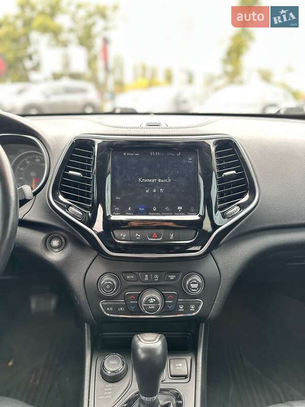 Внедорожник / Кроссовер Jeep Cherokee 2018 в Белогородке