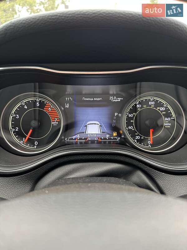 Внедорожник / Кроссовер Jeep Cherokee 2018 в Белогородке