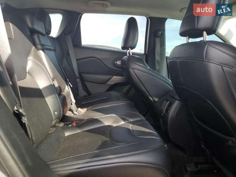 Внедорожник / Кроссовер Jeep Cherokee 2019 в Ровно фото 11 Внедорожник / Кроссовер Jeep Cherokee 2019 в Ровно