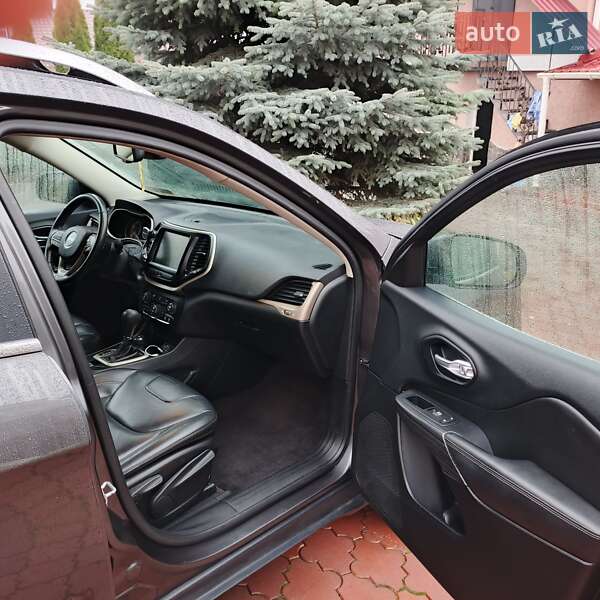 Позашляховик / Кросовер Jeep Cherokee 2016 в Луцьку фото 7 Позашляховик / Кросовер Jeep Cherokee 2016 в Луцьку