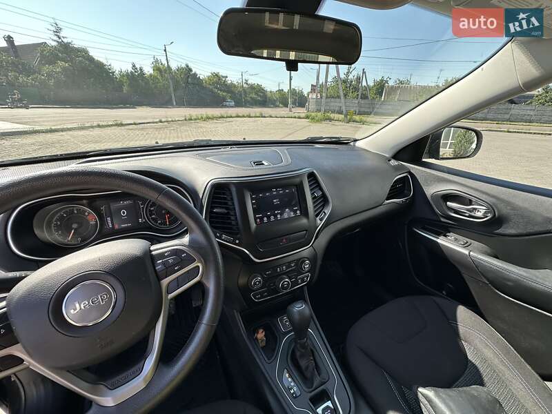 Внедорожник / Кроссовер Jeep Cherokee 2018 в Житомире фото 21 Внедорожник / Кроссовер Jeep Cherokee 2018 в Житомире