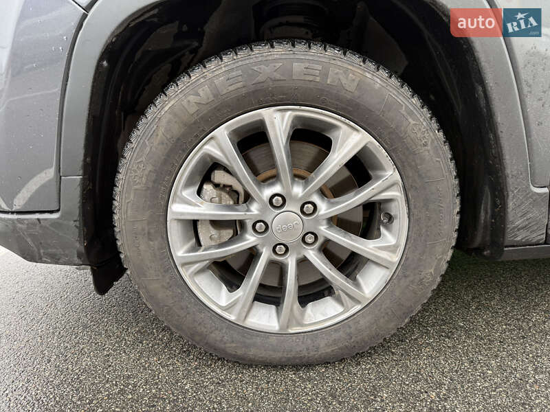 Позашляховик / Кросовер Jeep Cherokee 2019 в Києві фото 14 Позашляховик / Кросовер Jeep Cherokee 2019 в Києві