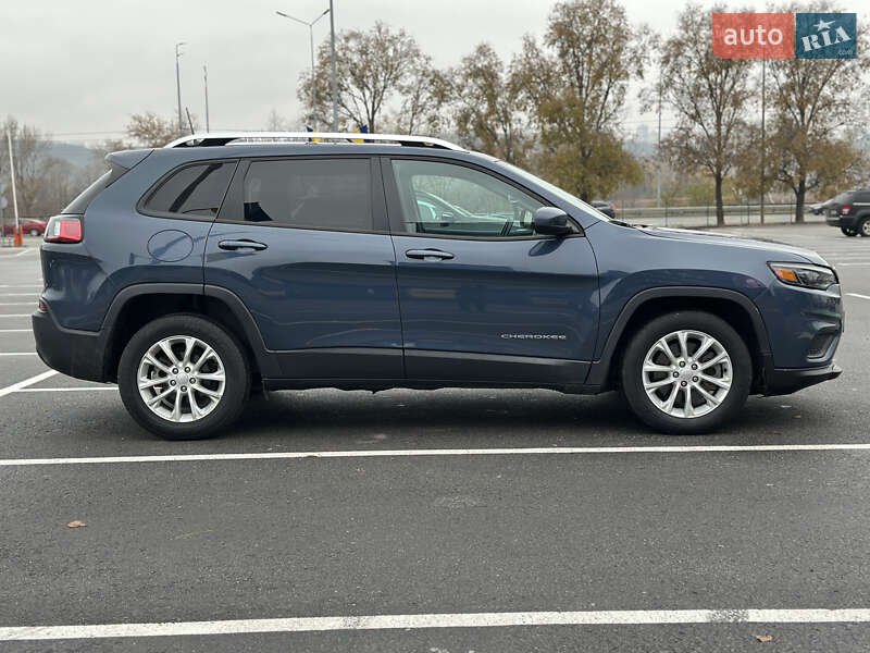 Внедорожник / Кроссовер Jeep Cherokee 2020 в Киеве