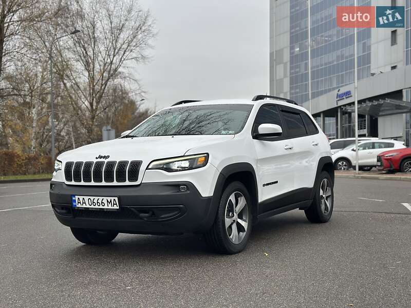 Позашляховик / Кросовер Jeep Cherokee 2020 в Києві