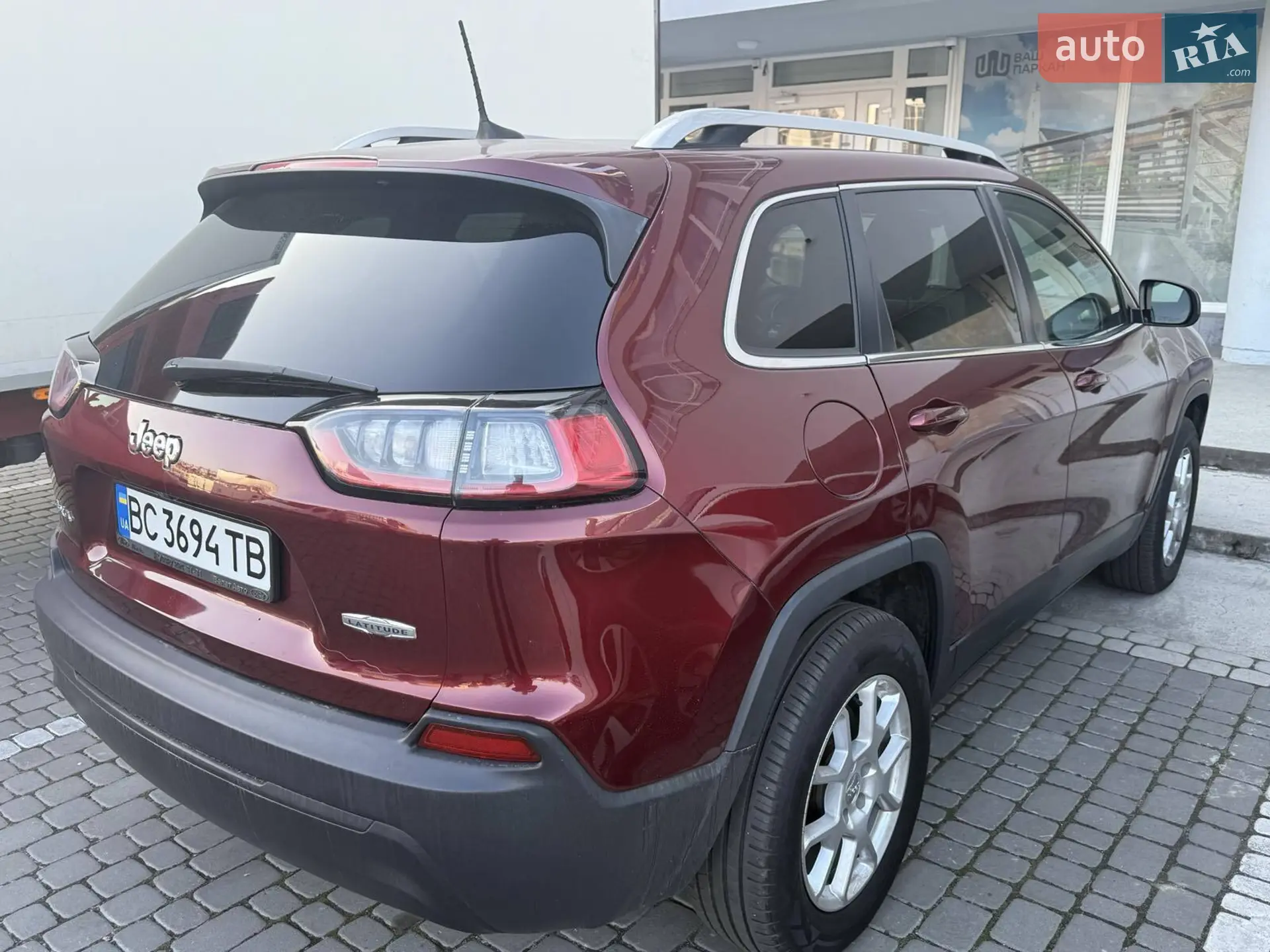 2018 Jeep Cherokee - мініатюра 16