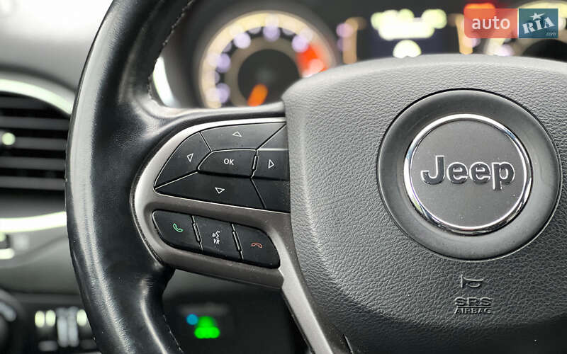 Позашляховик / Кросовер Jeep Cherokee 2019 в Львові