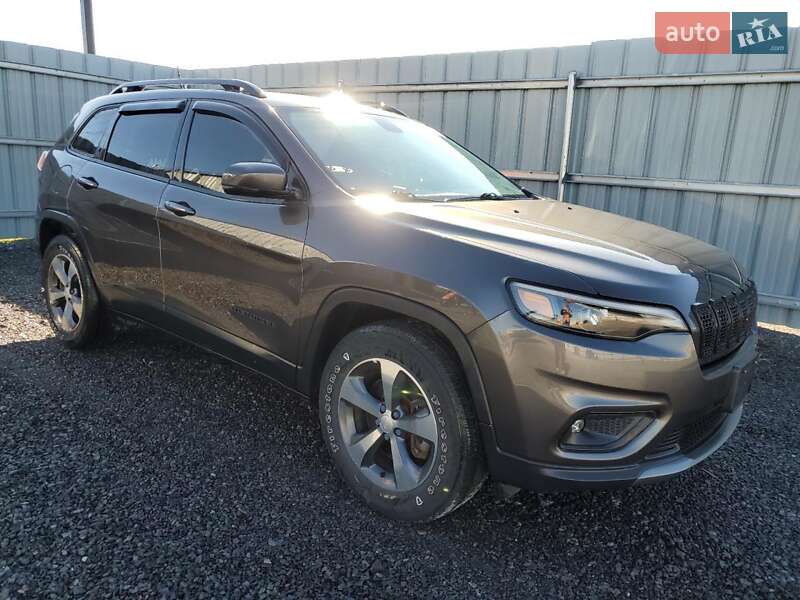 Внедорожник / Кроссовер Jeep Cherokee 2019 в Черкассах