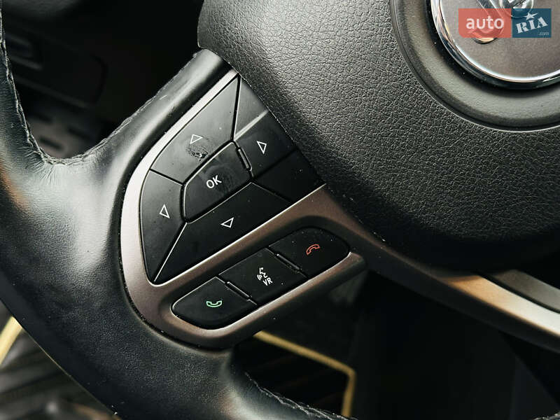 Позашляховик / Кросовер Jeep Cherokee 2020 в Харкові