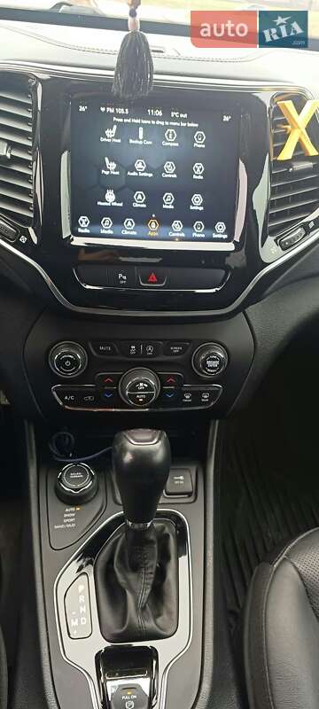 Внедорожник / Кроссовер Jeep Cherokee 2019 в Киеве