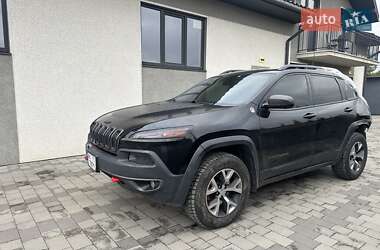 Внедорожник / Кроссовер Jeep Cherokee 2015 в Львове