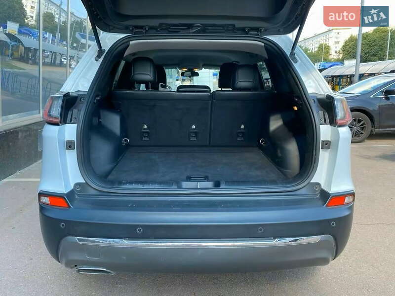 Позашляховик / Кросовер Jeep Cherokee 2018 в Києві фото 8 Позашляховик / Кросовер Jeep Cherokee 2018 в Києві