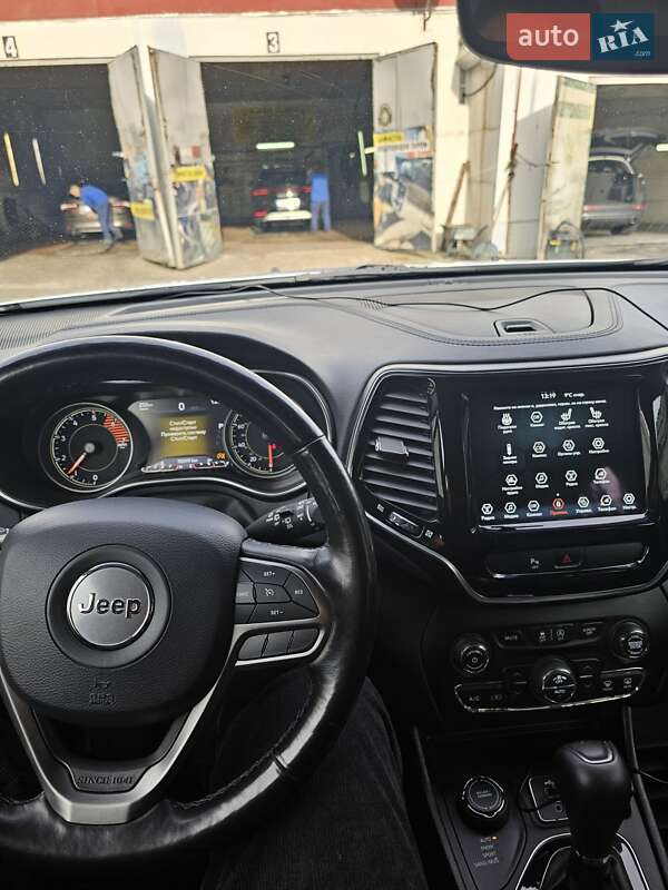 Позашляховик / Кросовер Jeep Cherokee 2019 в Житомирі фото 9 Позашляховик / Кросовер Jeep Cherokee 2019 в Житомирі