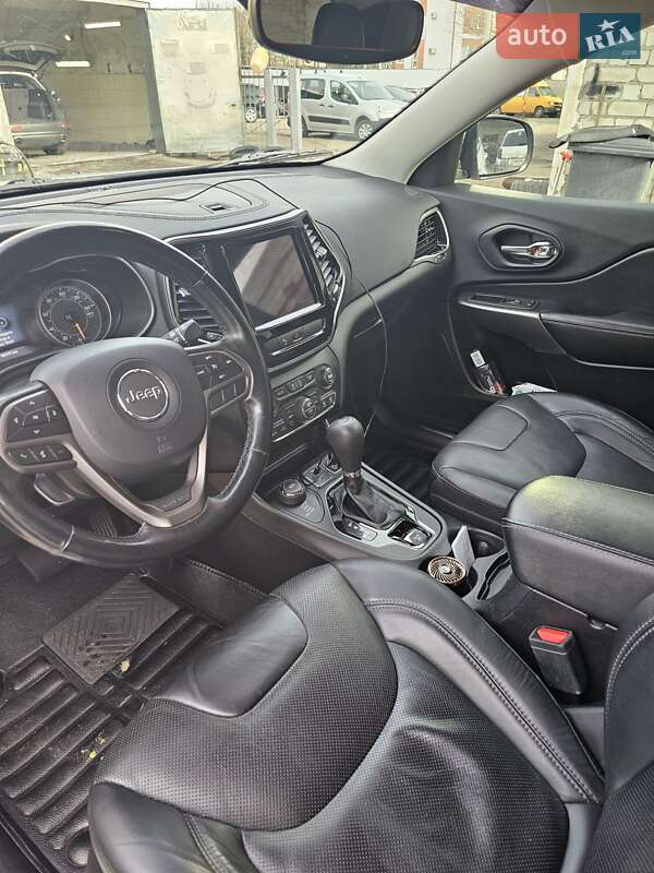 Позашляховик / Кросовер Jeep Cherokee 2019 в Житомирі фото 14 Позашляховик / Кросовер Jeep Cherokee 2019 в Житомирі