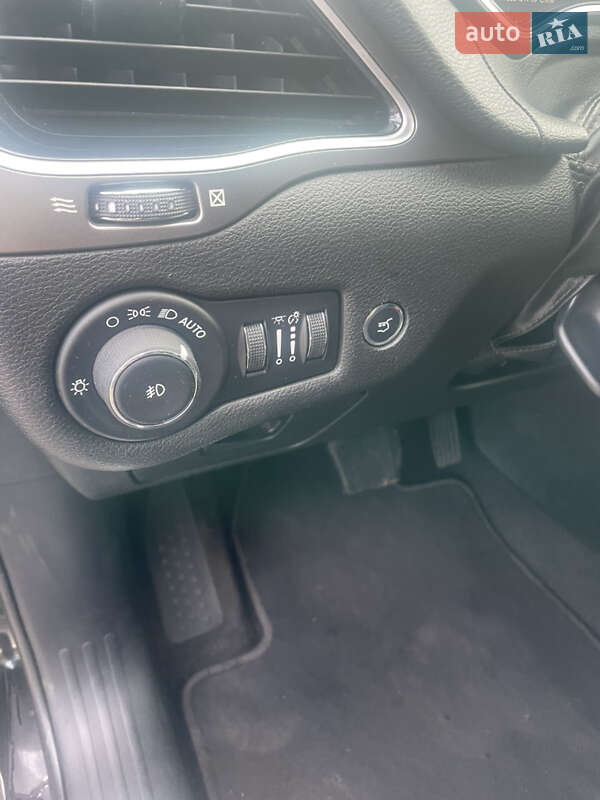 Внедорожник / Кроссовер Jeep Cherokee 2019 в Одессе фото 21 Внедорожник / Кроссовер Jeep Cherokee 2019 в Одессе