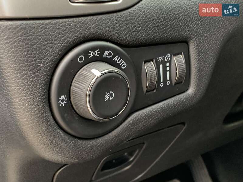 Позашляховик / Кросовер Jeep Cherokee 2021 в Бердичеві