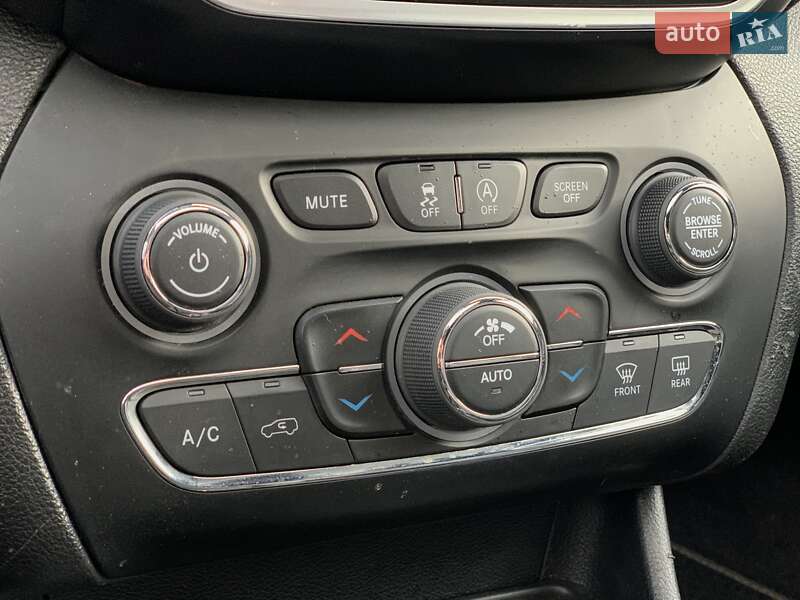 Позашляховик / Кросовер Jeep Cherokee 2021 в Бердичеві