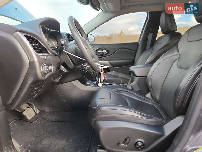 Внедорожник / Кроссовер Jeep Cherokee 2021 в Полтаве фото 7 Внедорожник / Кроссовер Jeep Cherokee 2021 в Полтаве