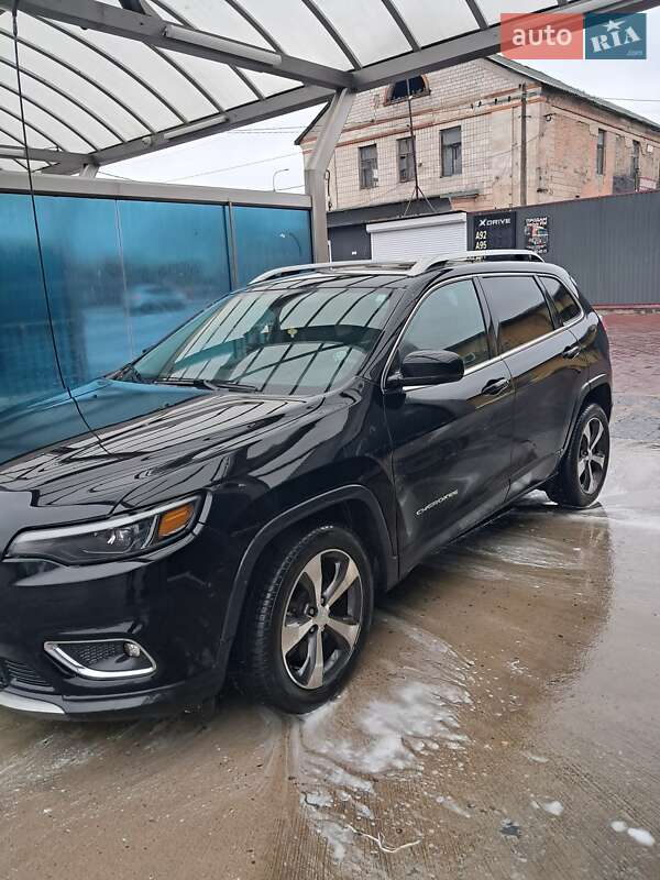 Позашляховик / Кросовер Jeep Cherokee 2019 в Рівному