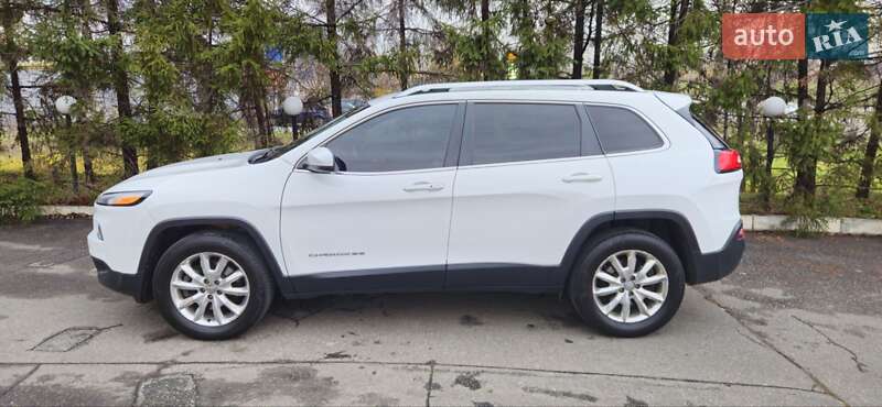 Внедорожник / Кроссовер Jeep Cherokee 2015 в Харькове