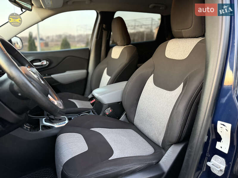 Внедорожник / Кроссовер Jeep Cherokee 2014 в Хмельницком фото 30 Внедорожник / Кроссовер Jeep Cherokee 2014 в Хмельницком