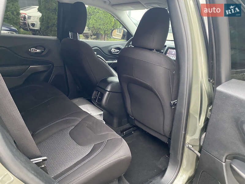 Внедорожник / Кроссовер Jeep Cherokee 2020 в Киеве фото 13 Внедорожник / Кроссовер Jeep Cherokee 2020 в Киеве