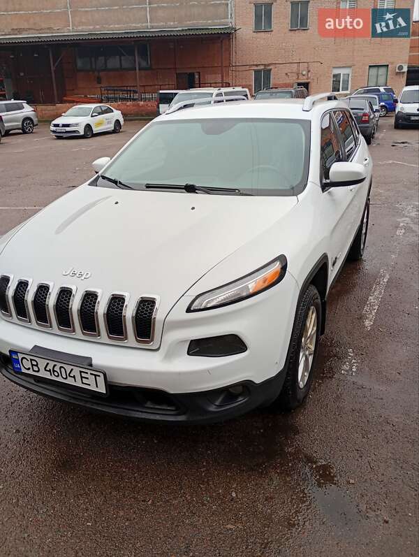 Внедорожник / Кроссовер Jeep Cherokee 2014 в Чернигове