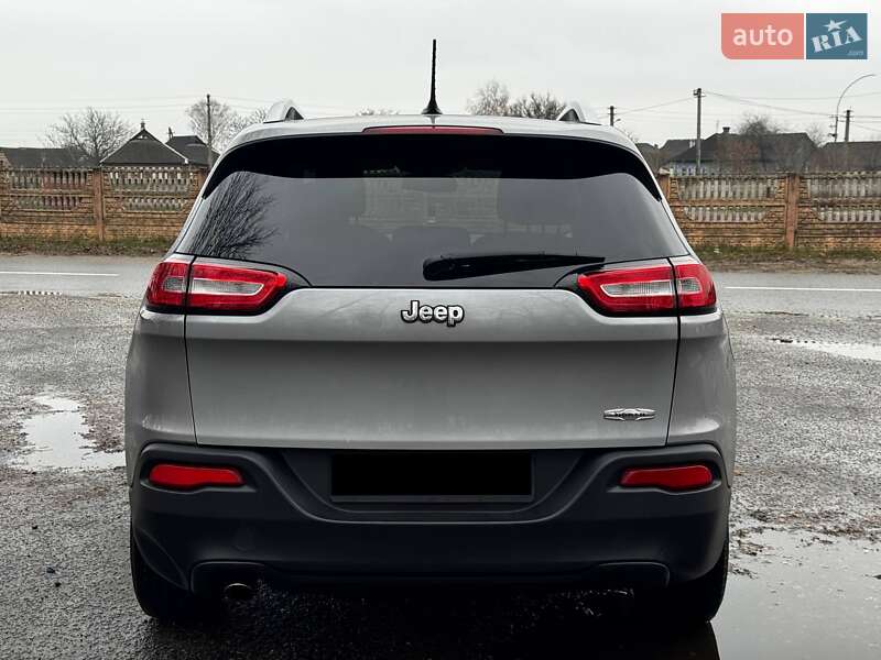 Позашляховик / Кросовер Jeep Cherokee 2015 в Охтирці