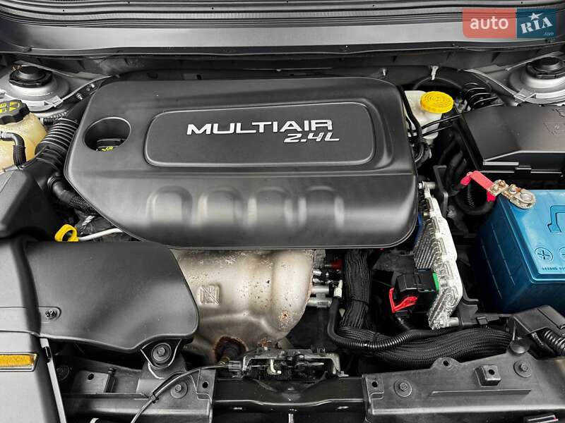 Позашляховик / Кросовер Jeep Cherokee 2015 в Охтирці