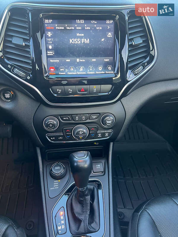 Внедорожник / Кроссовер Jeep Cherokee 2020 в Полтаве