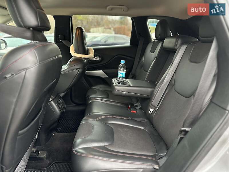 Внедорожник / Кроссовер Jeep Cherokee 2018 в Виннице фото 15 Внедорожник / Кроссовер Jeep Cherokee 2018 в Виннице