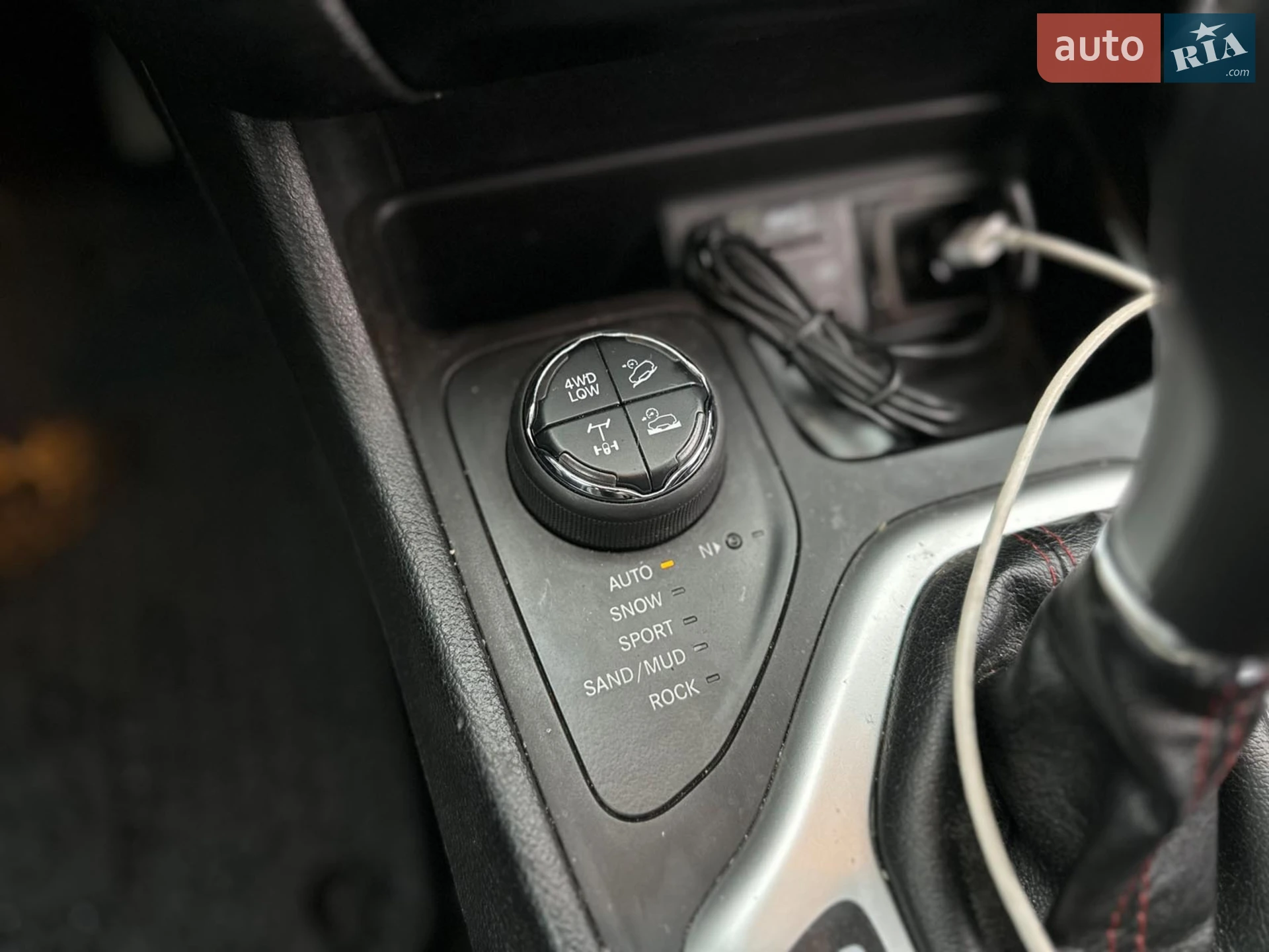 2018 Jeep Cherokee - мініатюра 26