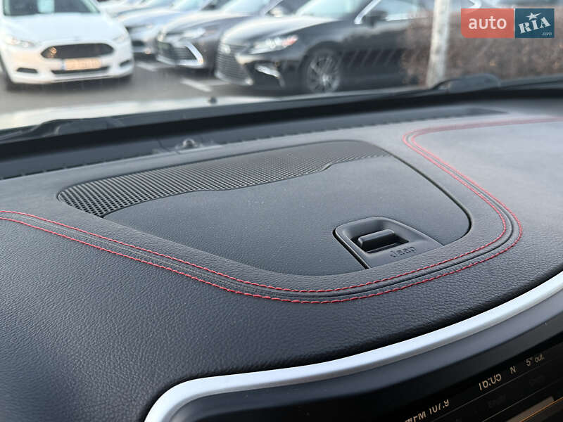 Внедорожник / Кроссовер Jeep Cherokee 2014 в Киеве