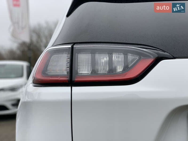 Внедорожник / Кроссовер Jeep Cherokee 2021 в Бердичеве