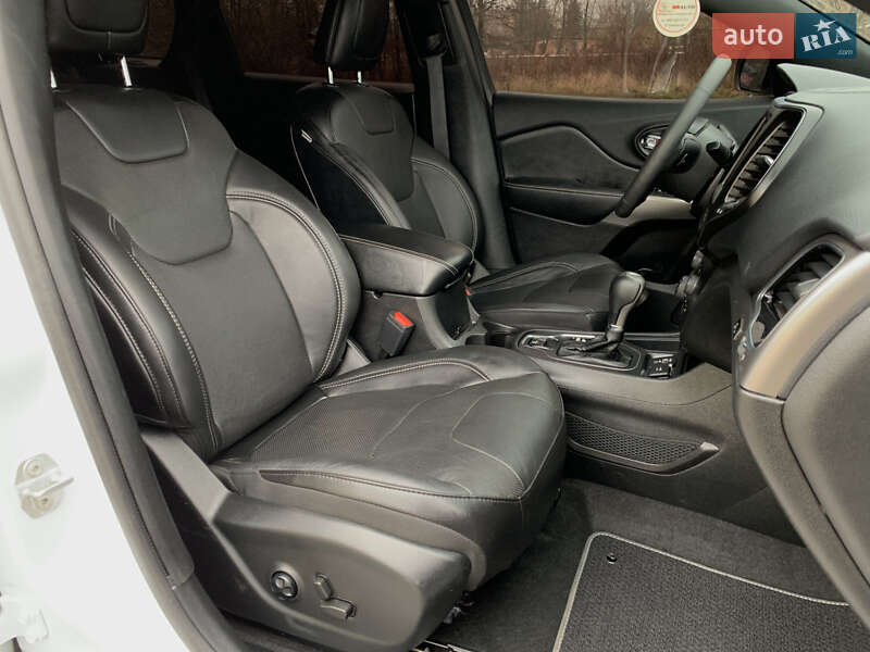 Внедорожник / Кроссовер Jeep Cherokee 2021 в Бердичеве