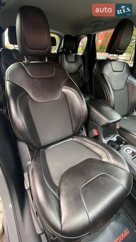 Внедорожник / Кроссовер Jeep Cherokee 2019 в Виннице фото 36 Внедорожник / Кроссовер Jeep Cherokee 2019 в Виннице