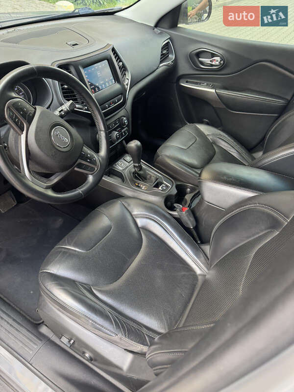 Внедорожник / Кроссовер Jeep Cherokee 2020 в Броварах