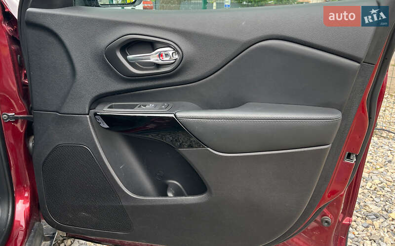 Внедорожник / Кроссовер Jeep Cherokee 2020 в Коломые фото 27 Внедорожник / Кроссовер Jeep Cherokee 2020 в Коломые