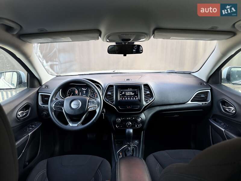 Внедорожник / Кроссовер Jeep Cherokee 2019 в Львове