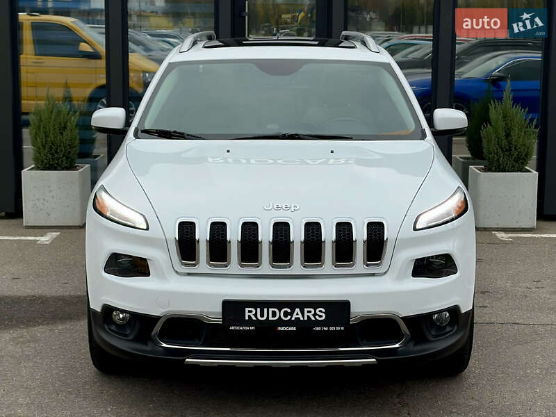 Внедорожник / Кроссовер Jeep Cherokee 2015 в Кременчуге