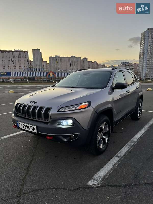 Внедорожник / Кроссовер Jeep Cherokee 2016 в Киеве фото Внедорожник / Кроссовер Jeep Cherokee 2016 в Киеве