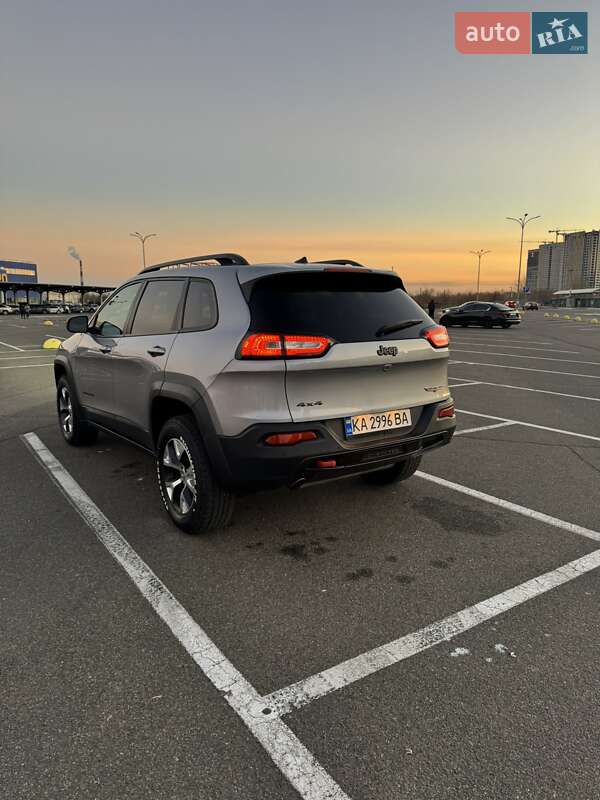 Внедорожник / Кроссовер Jeep Cherokee 2016 в Киеве фото 5 Внедорожник / Кроссовер Jeep Cherokee 2016 в Киеве