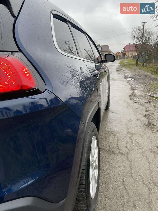 Позашляховик / Кросовер Jeep Cherokee 2017 в Богородчанах