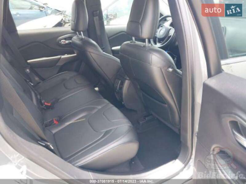 Позашляховик / Кросовер Jeep Cherokee 2019 в Рівному фото 29 Позашляховик / Кросовер Jeep Cherokee 2019 в Рівному