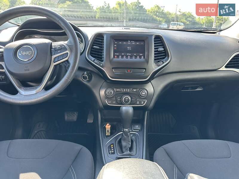 Внедорожник / Кроссовер Jeep Cherokee 2018 в Житомире