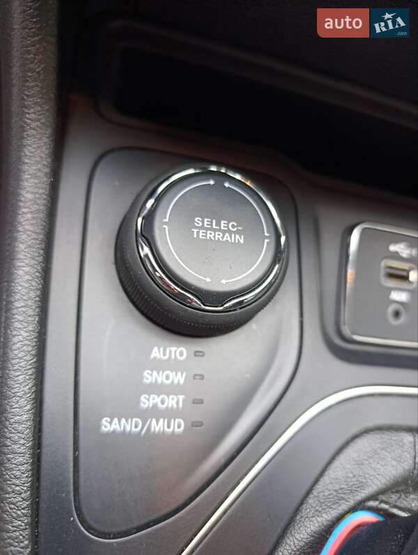 Внедорожник / Кроссовер Jeep Cherokee 2021 в Львове