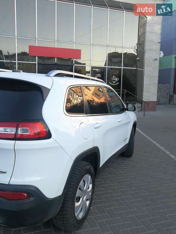 Позашляховик / Кросовер Jeep Cherokee 2015 в Кропивницькому