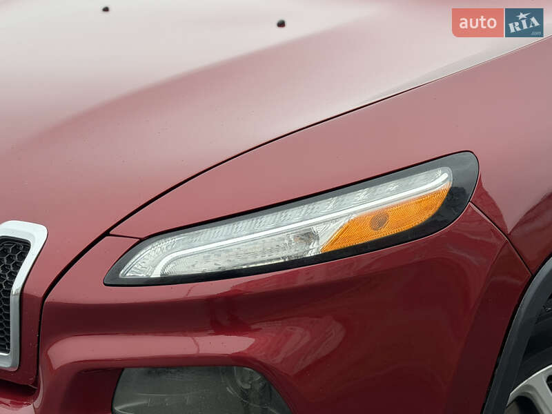 Внедорожник / Кроссовер Jeep Cherokee 2015 в Виннице