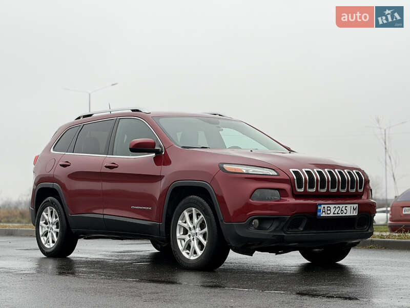 Внедорожник / Кроссовер Jeep Cherokee 2015 в Виннице