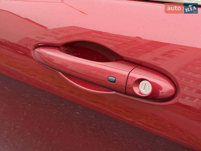 Внедорожник / Кроссовер Jeep Cherokee 2015 в Виннице